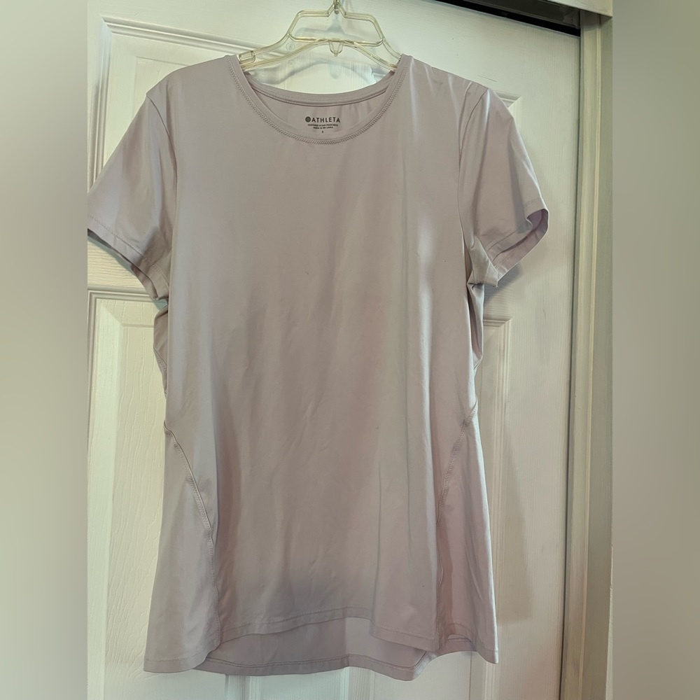 Athleta dri fit short sleeve tee. Size L